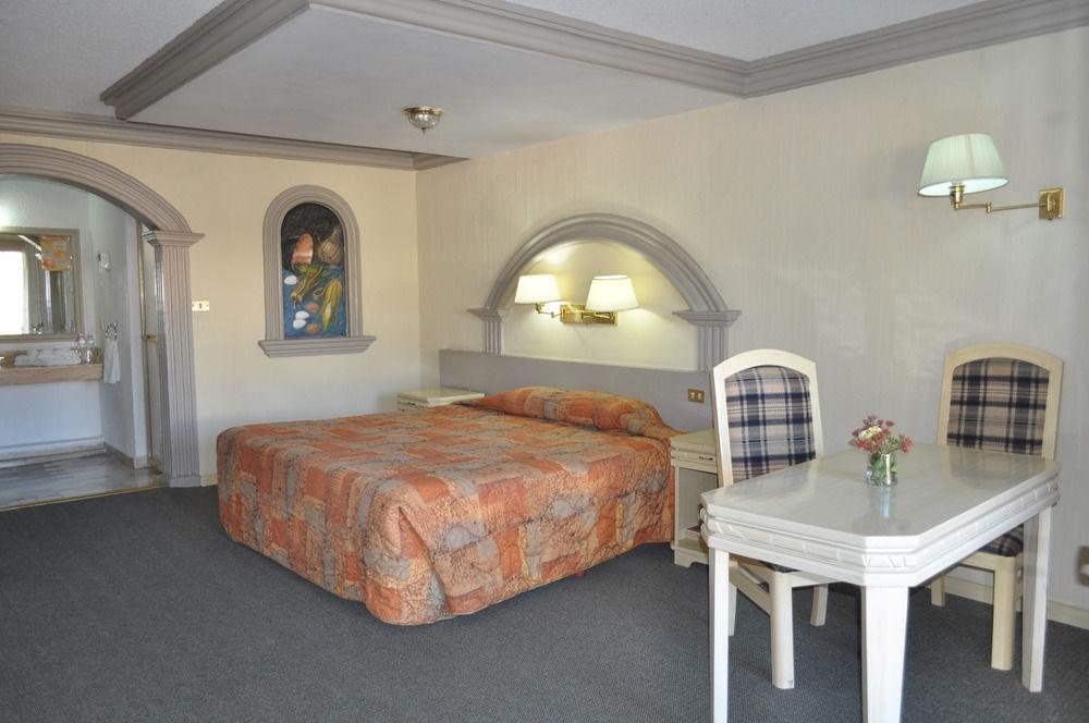 Hotel Flamingo Irapuato Exteriér fotografie